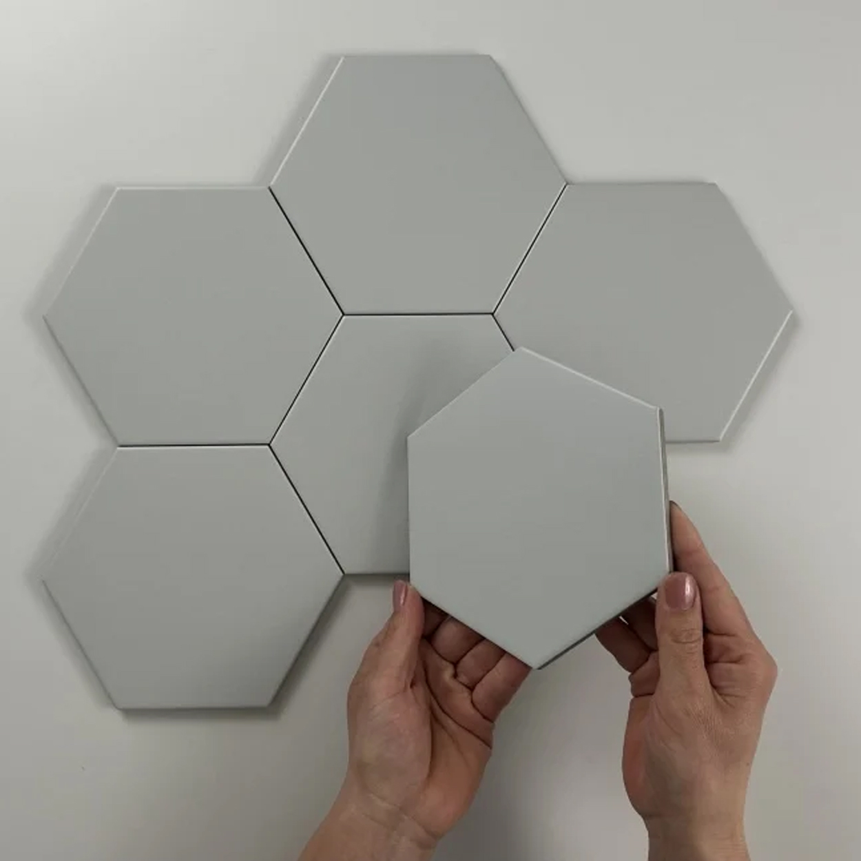 Cifre Ceramica Hexagon Timeless Pearl mat 15x17cm